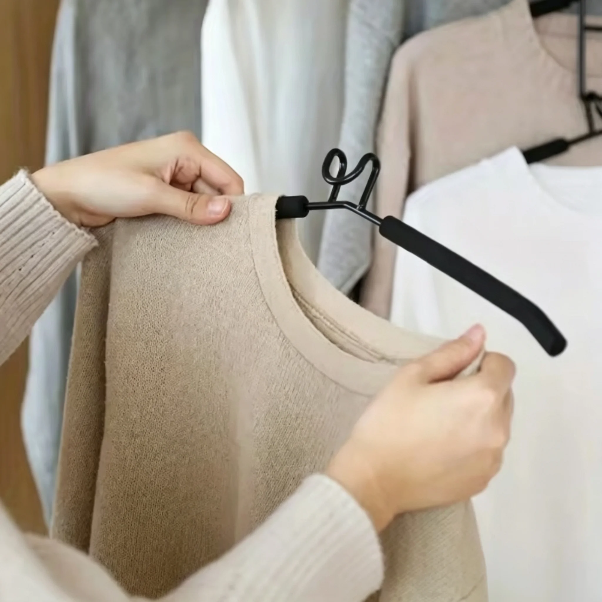 Space-Saving Hanger 5