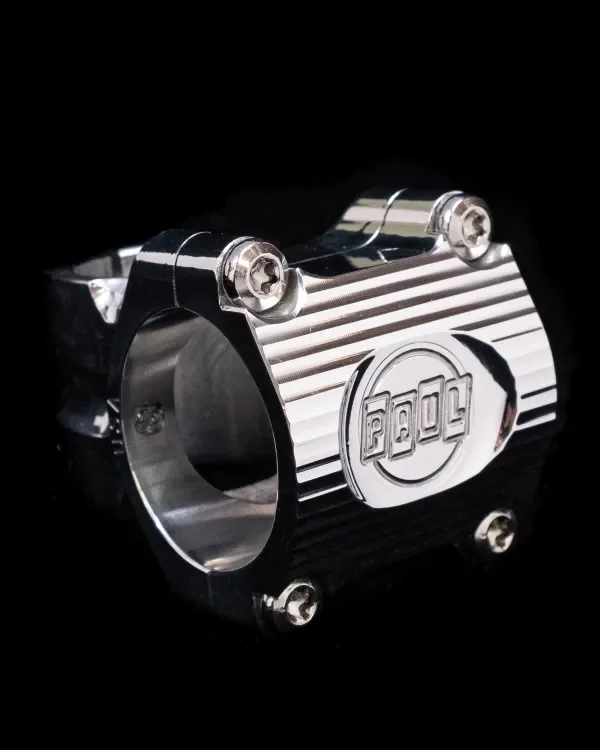 يقوم مكون بول بتجعل عربة محطة السيارات المزودة بتطابق مثالي لدراجات الطريق، مع عيار 31.8 مم وجذع 0 درجة