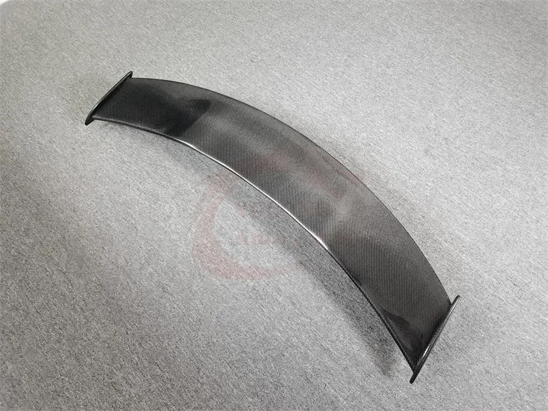 High quality GTR Style Carbon Fiber Spoiler With Light For GT GTS 5