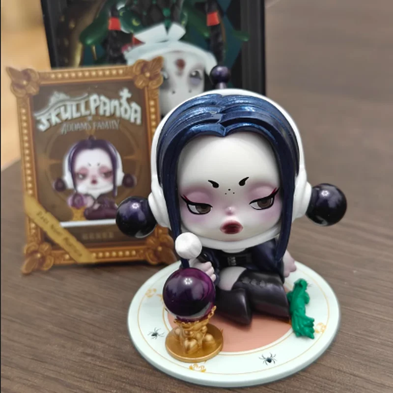 A série da família adams usuário-x crânipanda x caixa cega boneca figura de ação binária modelo figura aniversário surpresa presente brinquedos