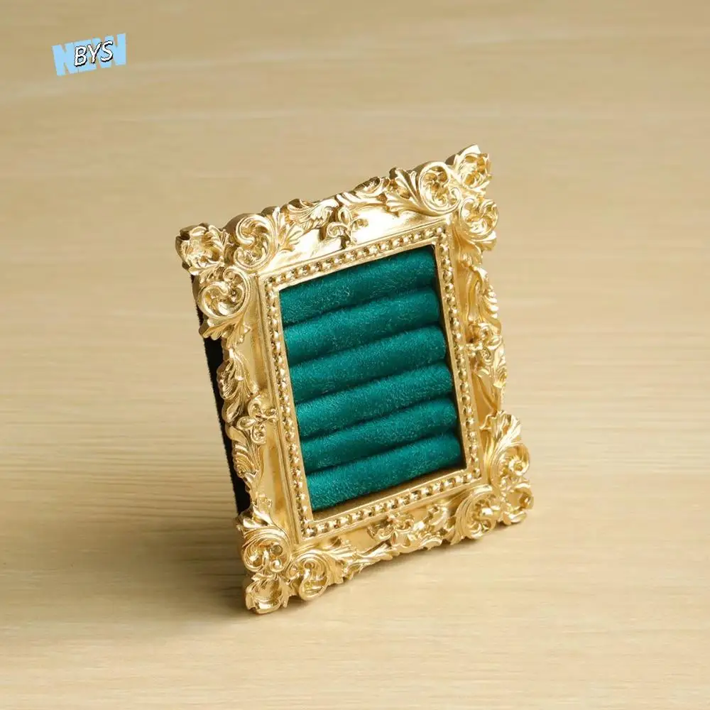 

Vintage Gold Ring Display Stand Baroque Design Velvet Organizer Suede Earring Tray Ring Holder Photo Frame Jewelry Display Rack