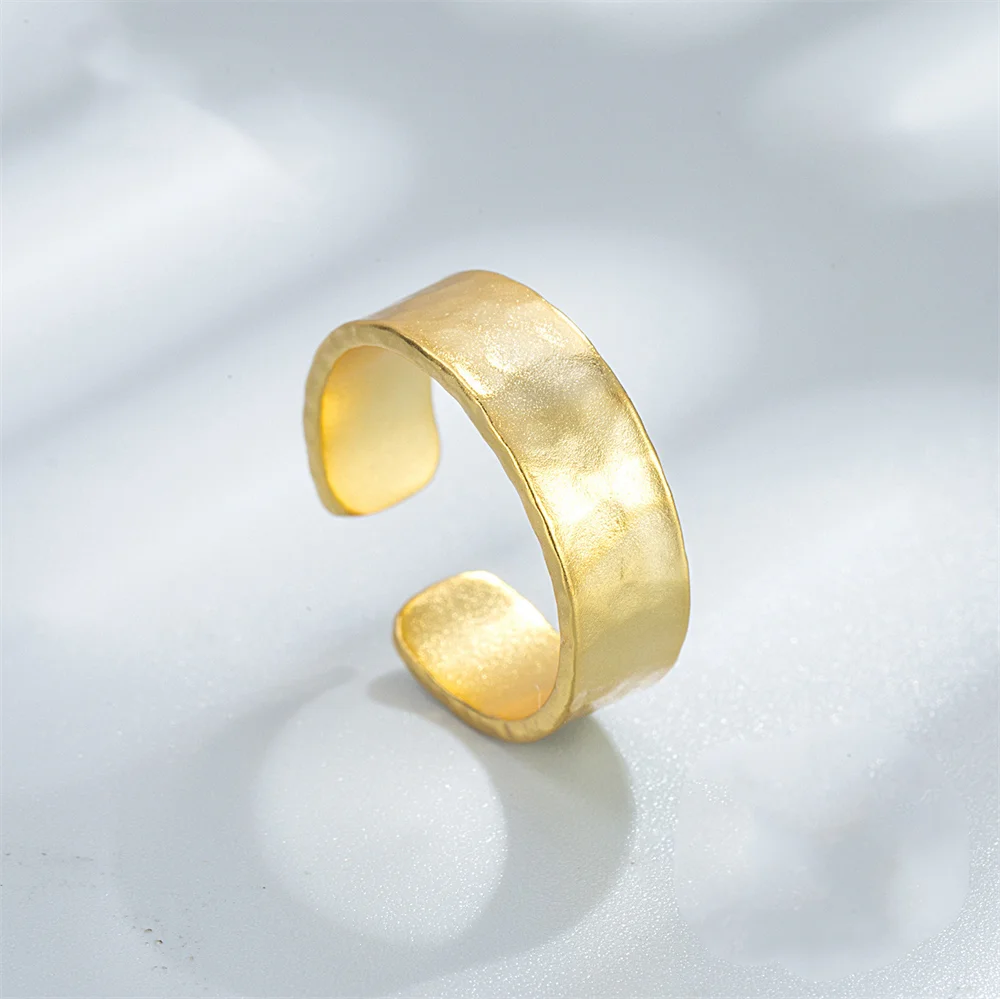 

Корейское кольцо из стерлингового серебра S925, крутой стиль INS, нишевый дизайн, уникальная кованая текстура, элегантное универсальное серебряное кольцо