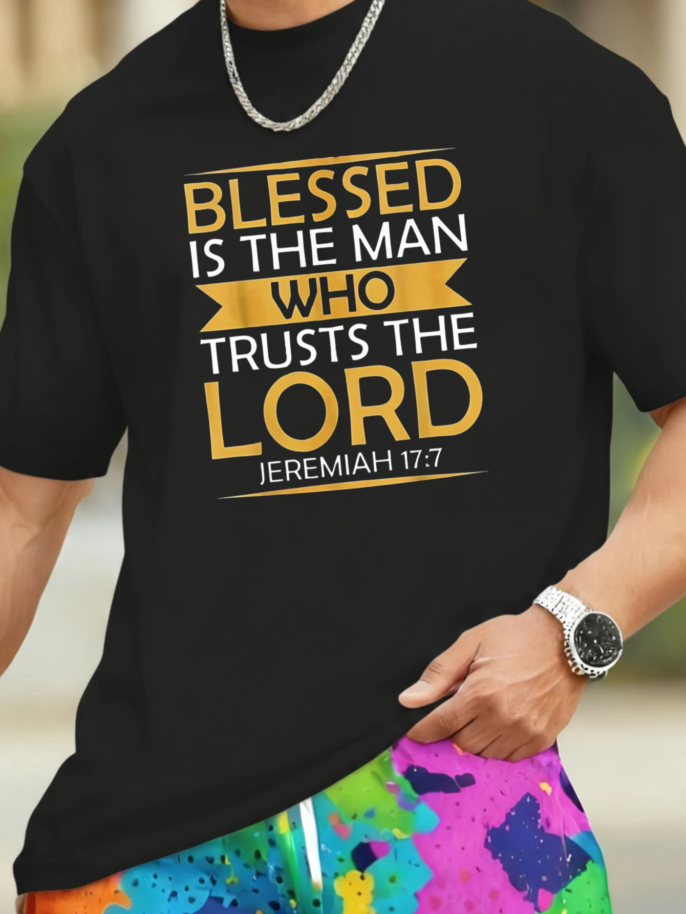 1PC JOOCAR Blessed Is The Man Who Trusts Lord Jeremiah T-shirt décontracté en coton pour toutes les saisons, col rond, extensible, respirant, manches courtes, haut streetwear à imprimé lettres tendance, choix de cadeau idéal pour les fêtes