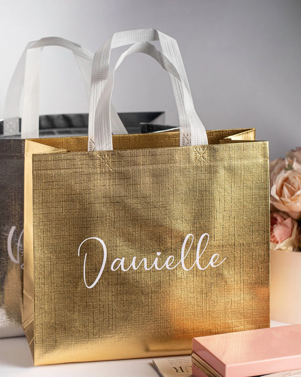 Personalized Bridal Party Totes Bag Custom Bridesmaid Proposal Bag Christmas Holographic Wedding Non Woven Beach Gifts Tote Bags