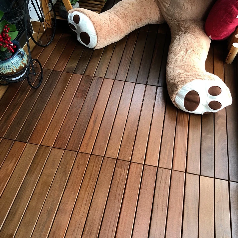 Piastrelle per pavimenti in legno duro da 6 pezzi, installazione a clic sul cortile del giardino della piattaforma del balcone esterno, materiale in legno antisettico impermeabile