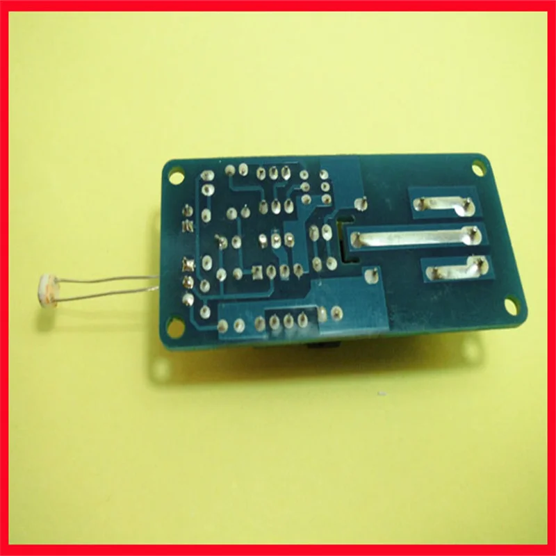 Photoresistor Sensor Relay Switch Module with Optical Delay 5V/12V - Electronic Component
