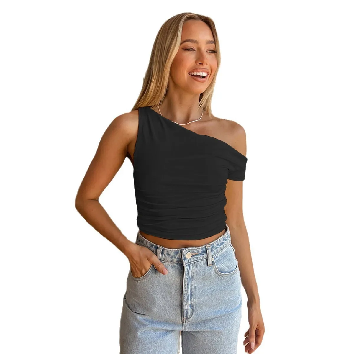 

Summer Sexy Shoulder Top, Hot-selling New Diagonal-neck Off-the-shoulder Sleeveless Short Top In Europe And America