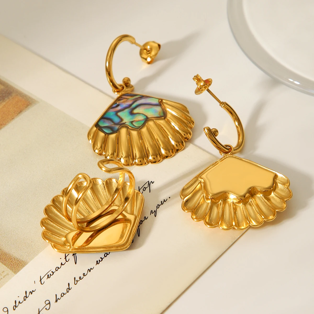 18K vergoldetes Abalone-Muschel-Schmuckset für Damen, Edelstahl-Muschel-Creolen, verstellbarer Ring, Sommer-Strandschmuck – Detail 9