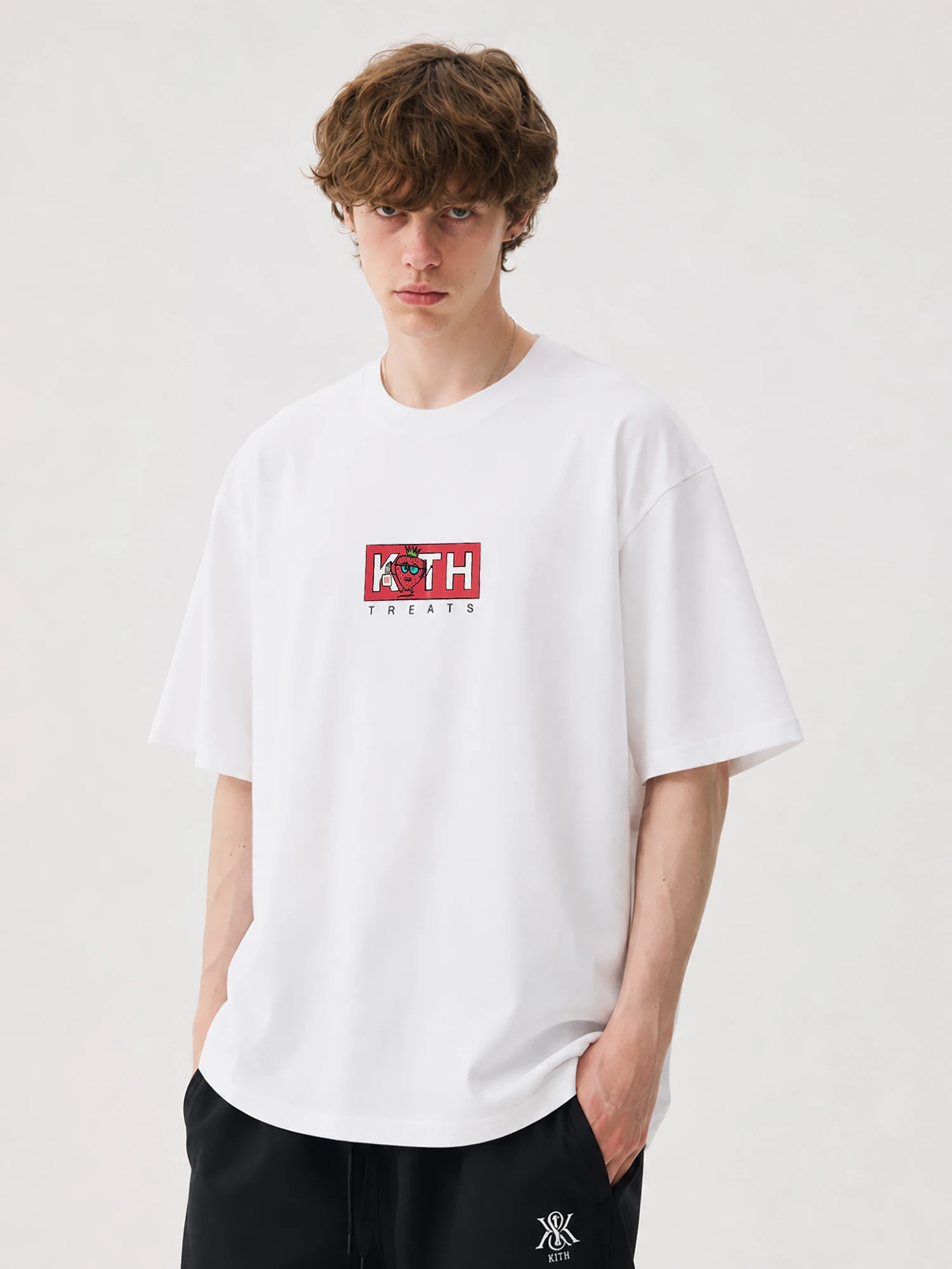 Loose Fit round Neck Short Sleeve T-Shirt Cherry Strawberry Logo Print Casual Youthful Tee for Couples Unisex Summer Wear