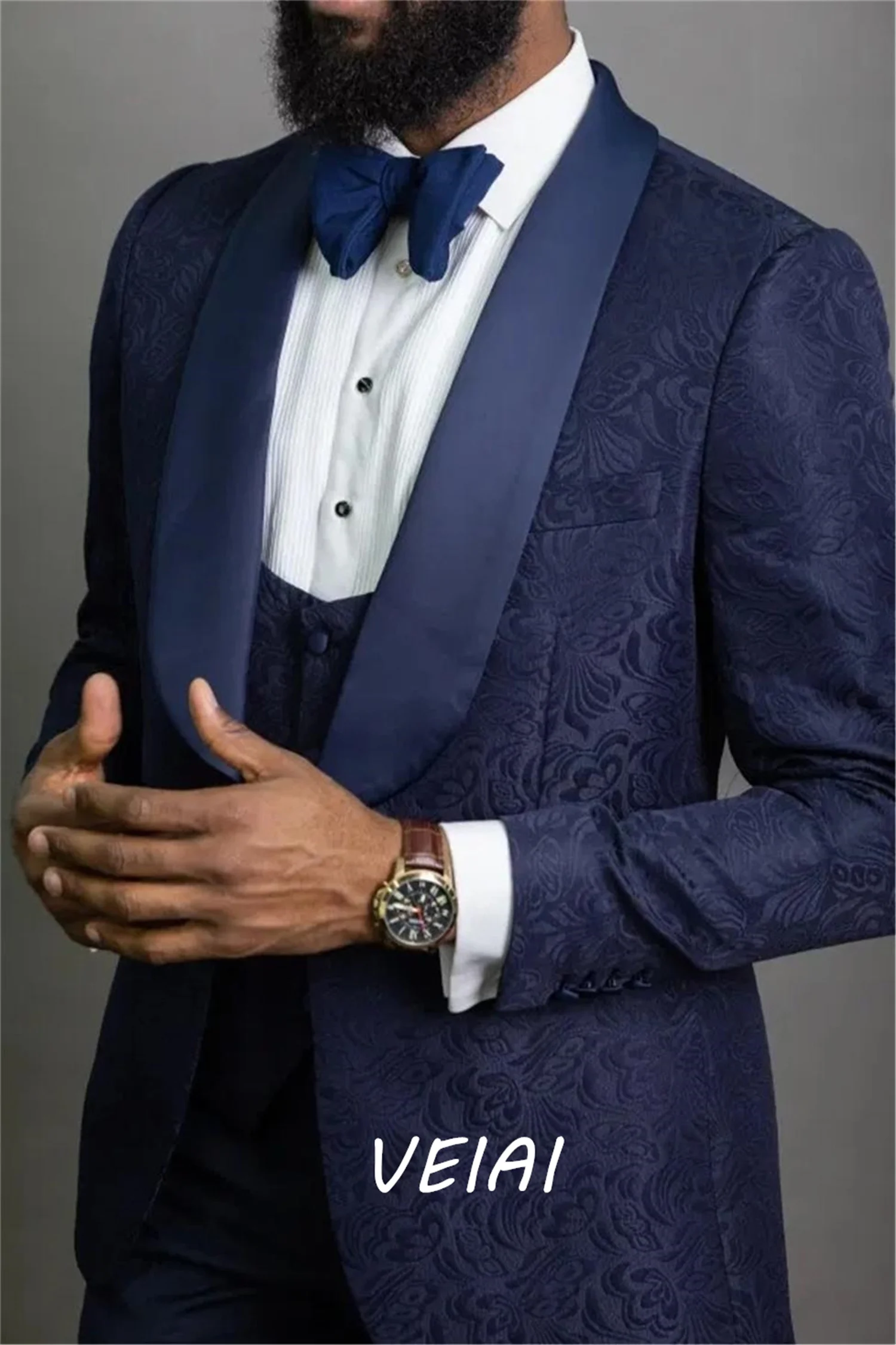 

Индивидуальные темно-синие смокинги для жениха с тиснением, шаль с лацканами, свадебный костюм жениха, костюм из трех предметов, мужской деловой пиджак для выпускного вечера, пиджак (куртка + Па