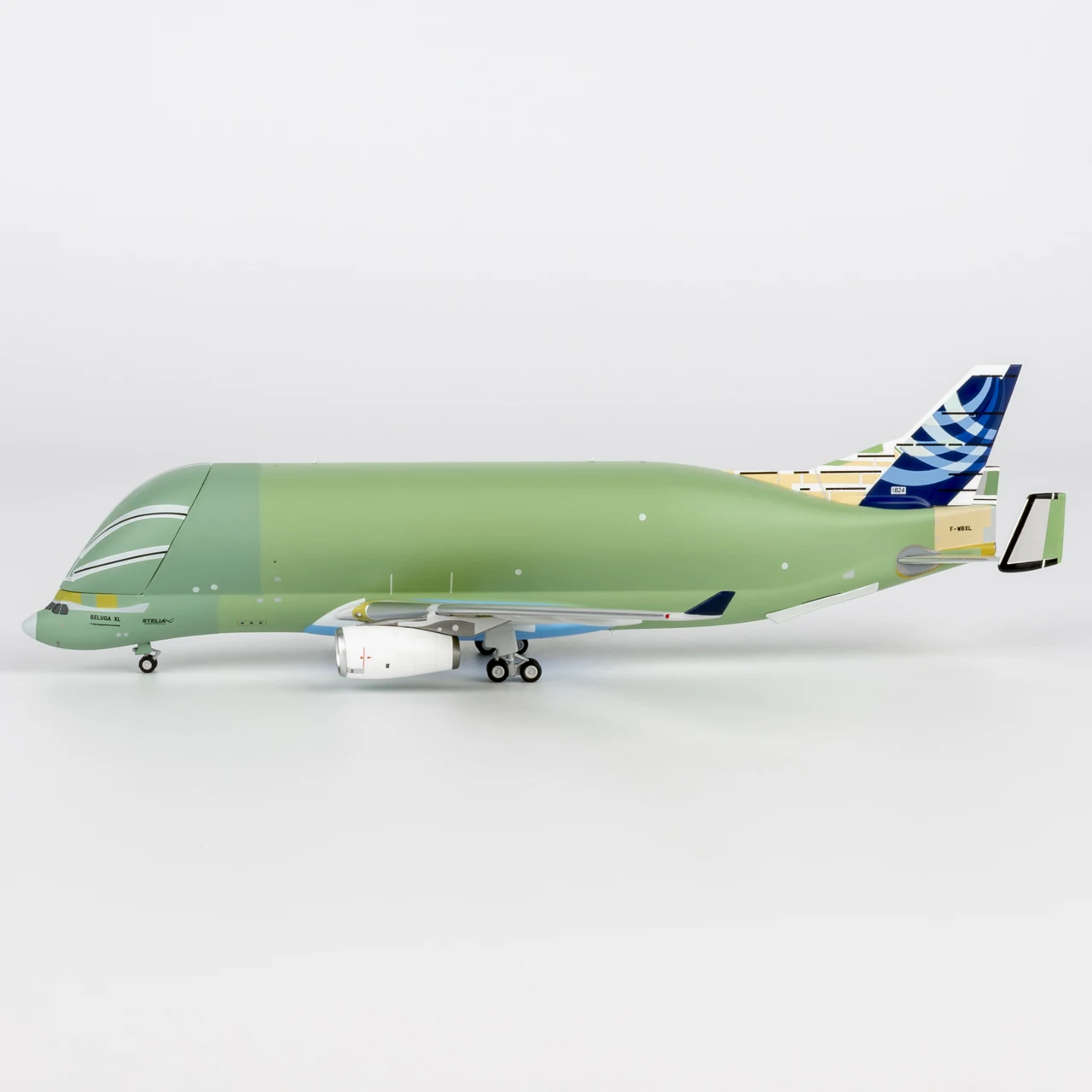 Kolekcjonerski model samolotu ze stopu 60020, prezent, model NG 1:400 Airbus Transport A330-743L Beluga XL, odlewany model samolotu odrzutowego F-WBXL