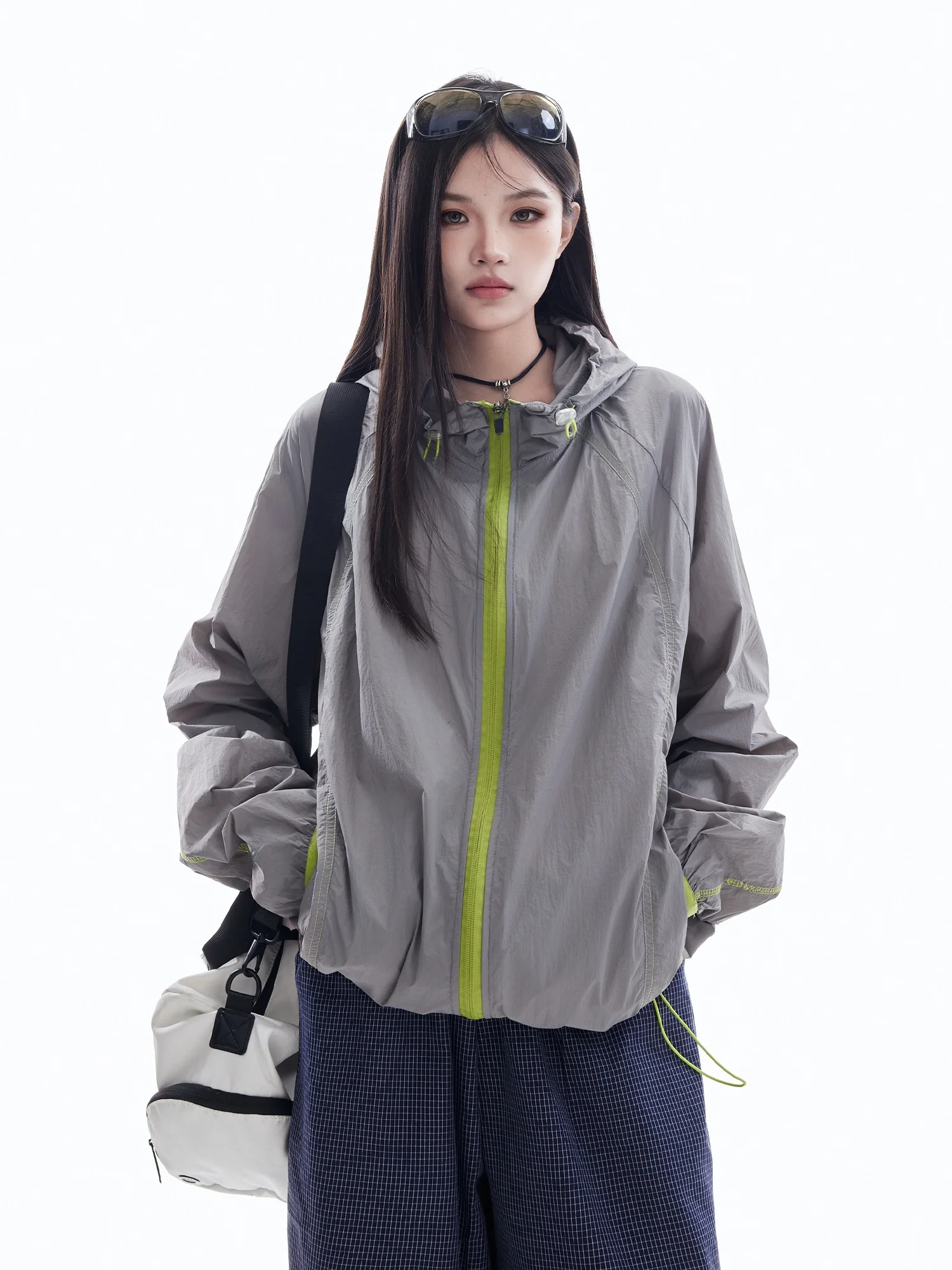 

Женская летняя модная куртка для активного отдыха с защитой от УФ-излучения UPF50+, нейлоновая, с длинными рукавами, с капюшоном, дышащая, легкая