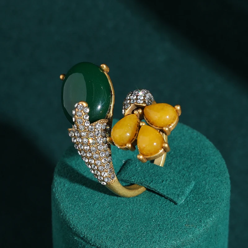 

Vintage Jewellery Stone Green Rings For Woman Flower Party Accessories Natural Rhinestones Antique Gold Color Christmas Trendy