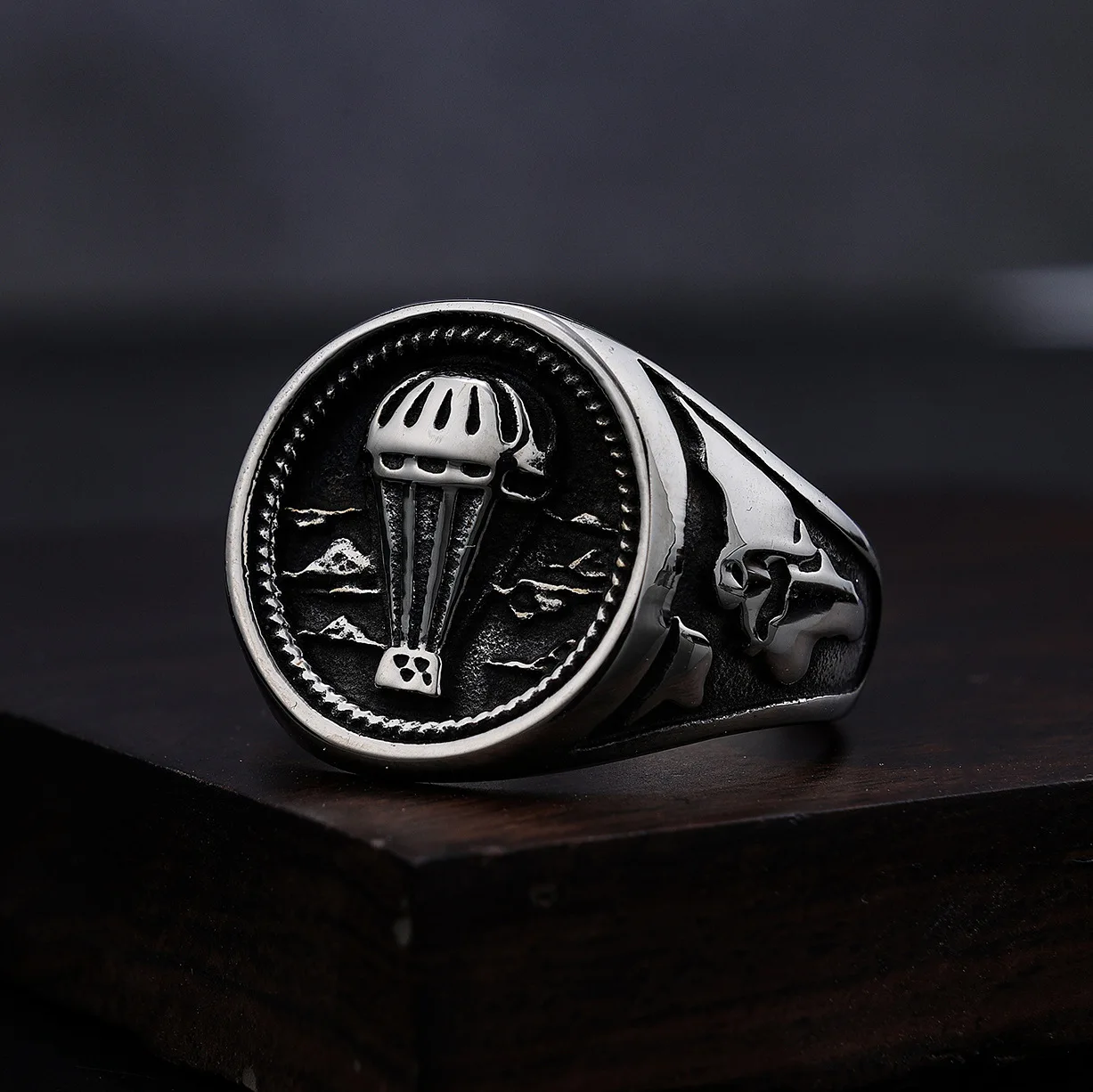 

Personalized hot air balloon style adventure ring fashion commuter stamp metal