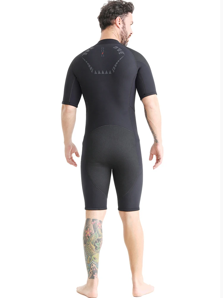 Mens Shorty Wetsuits，3mm Neoprene Wetsuits for Men，Back Zip One-piece UV Protection Suit for Surfing Snorkeling g Diving Swim