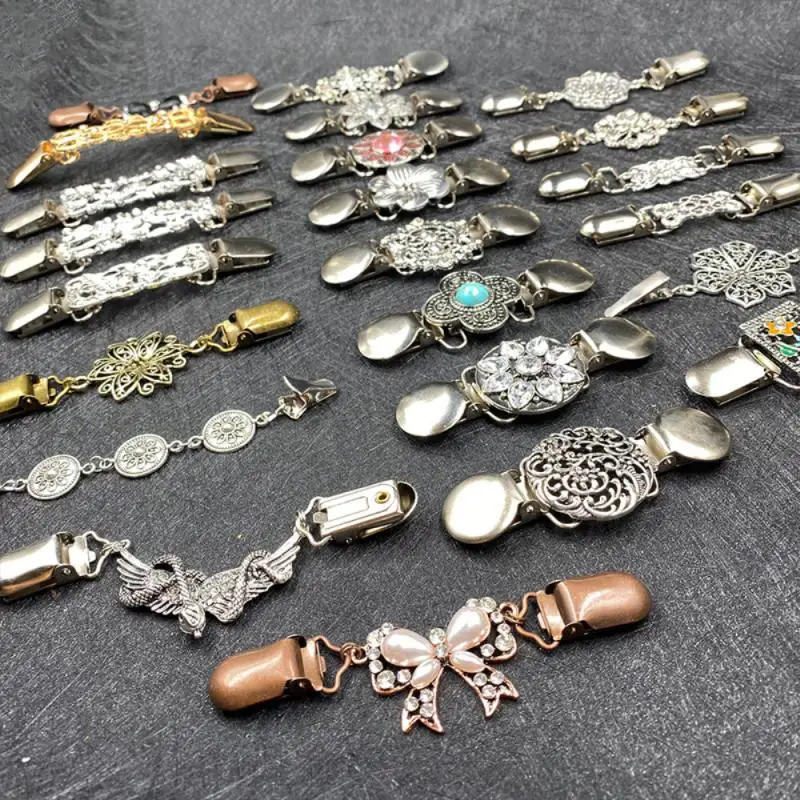 Vintage Sweater Cardigan Clip Shawl Brooch Electroplated Alloy Clothing Clip Classical Knitwear Shirt Clip Vintage Duckbill Clip