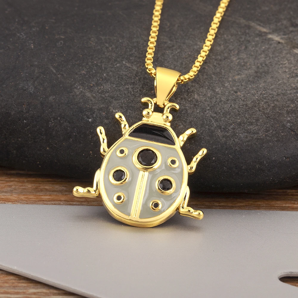 Fashion Cute Ladybugs Shape Copper Micro Inlaid Zircon Pendant Necklace For Women Girls Clavicle Chain Jewelry Creative Gifts