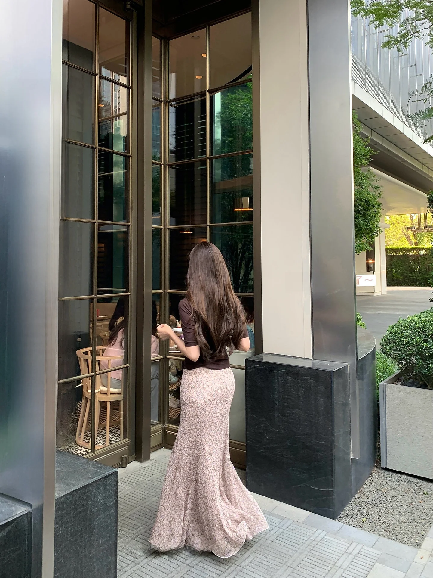 

Розовая шифоновая юбка Yuyuel с цветочным принтом, женская, весна-лето, с завышенной талией, А-силуэт, элегантная, драпированная, облегающая, фасон «рыбий хвост»