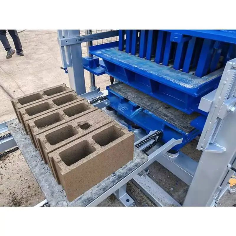 

QT4-15 Hollow Block Brick Making Machine For Sale Mobile Hydraulic Cement Brick Press