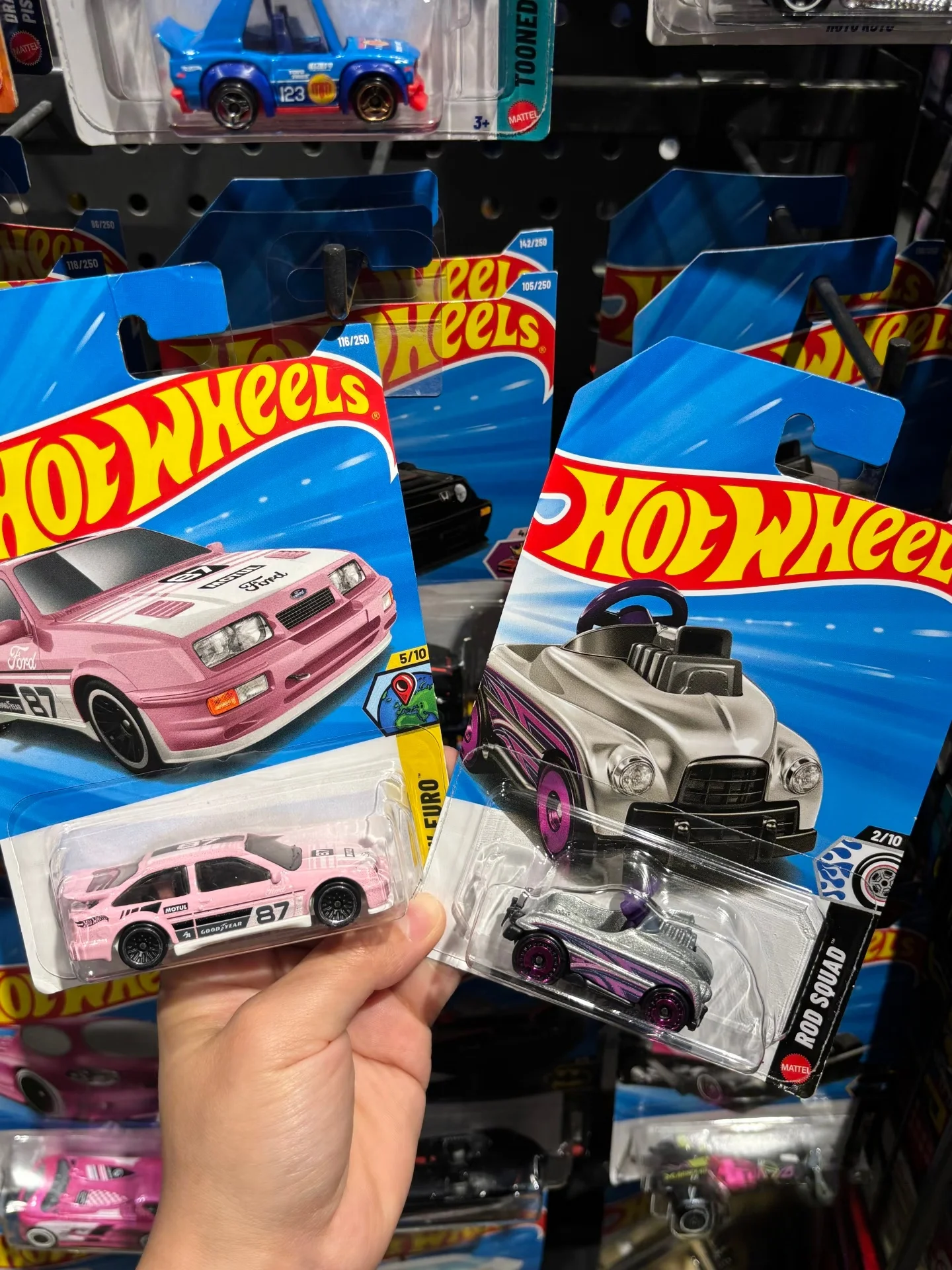 Original Hot Wheels G Case 2025 1:64 Porsche Datsun Gtr Chevy Optimus Prime Scale Diecast Vehicle Model Cars Unopened Model Gift view 4