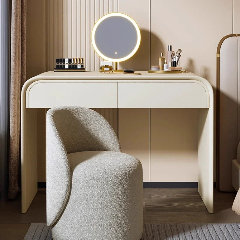 The minimalist cream style bedroom dressing table is simple and modern