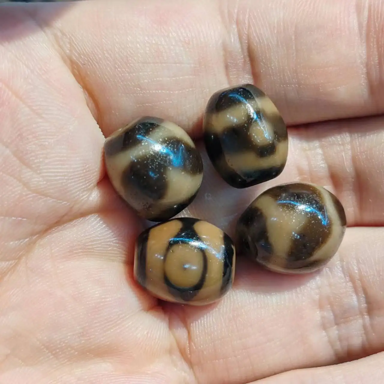 Tibetan Style Seasoned Taiwan Infused Delicate And High Oil Weathered Agate Beads Necklace Pendant Diy Accessories