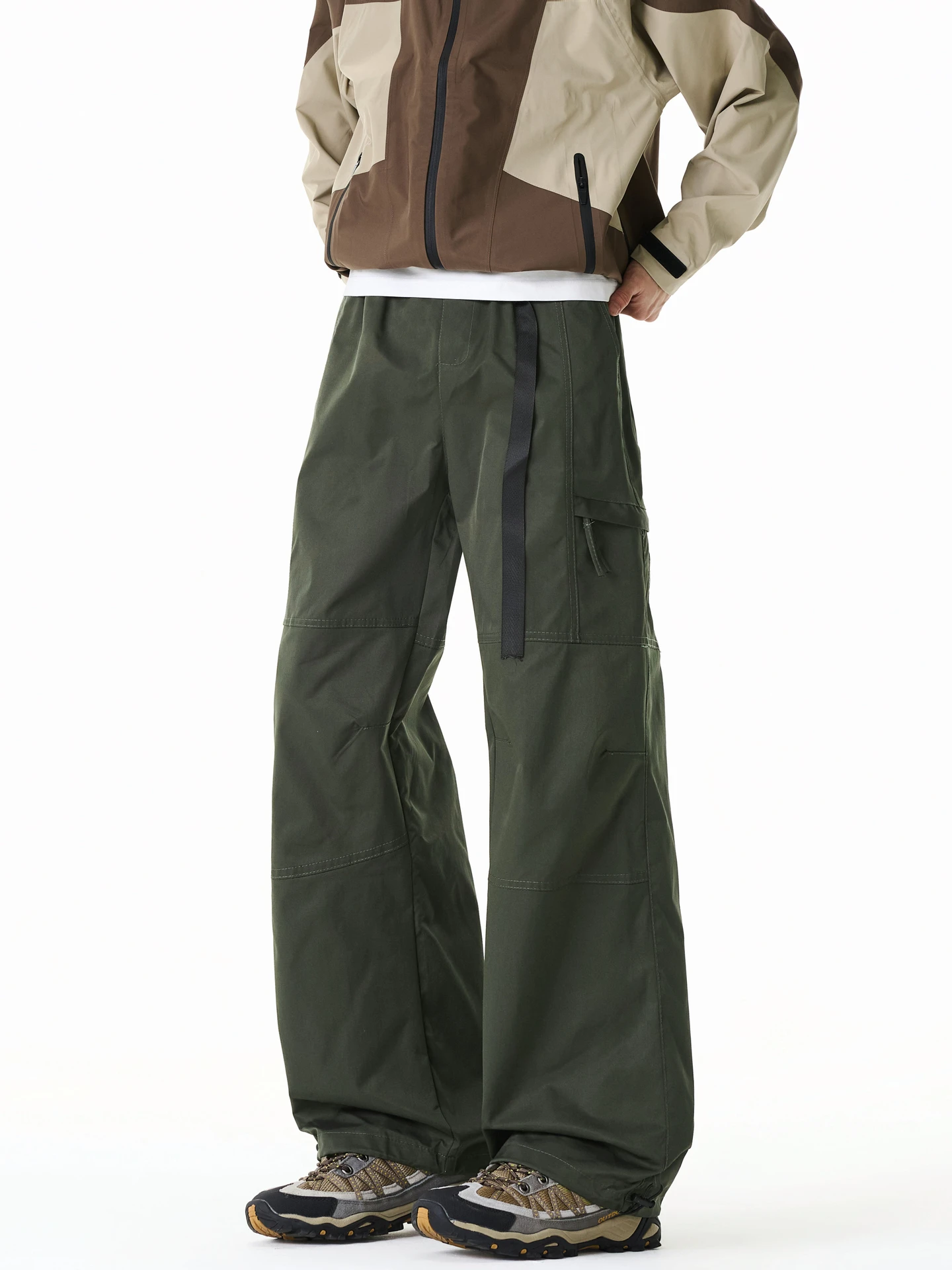 

Trendy Outdoor Functional Straight Leg Sports Pants Men's Loose Fit Casual Trousers Vintage Wide Leg Spring Wear for Youth