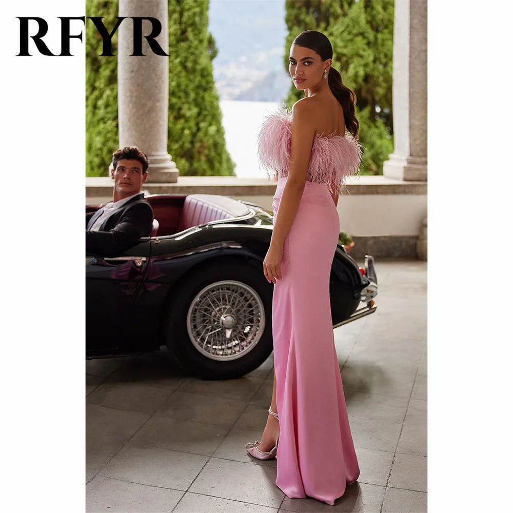 RFYR Vestidos de fiesta de color rosa sin tirantes con plumas Vestidos de fiesta de sirena sexys sin mangas con abertura lateral فستان sattات Şlago