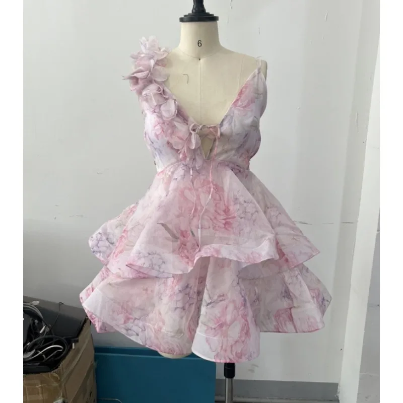 

2025 Summer Women's French Fresh and Sweet Wind Neck Backless Printed Cake Dress