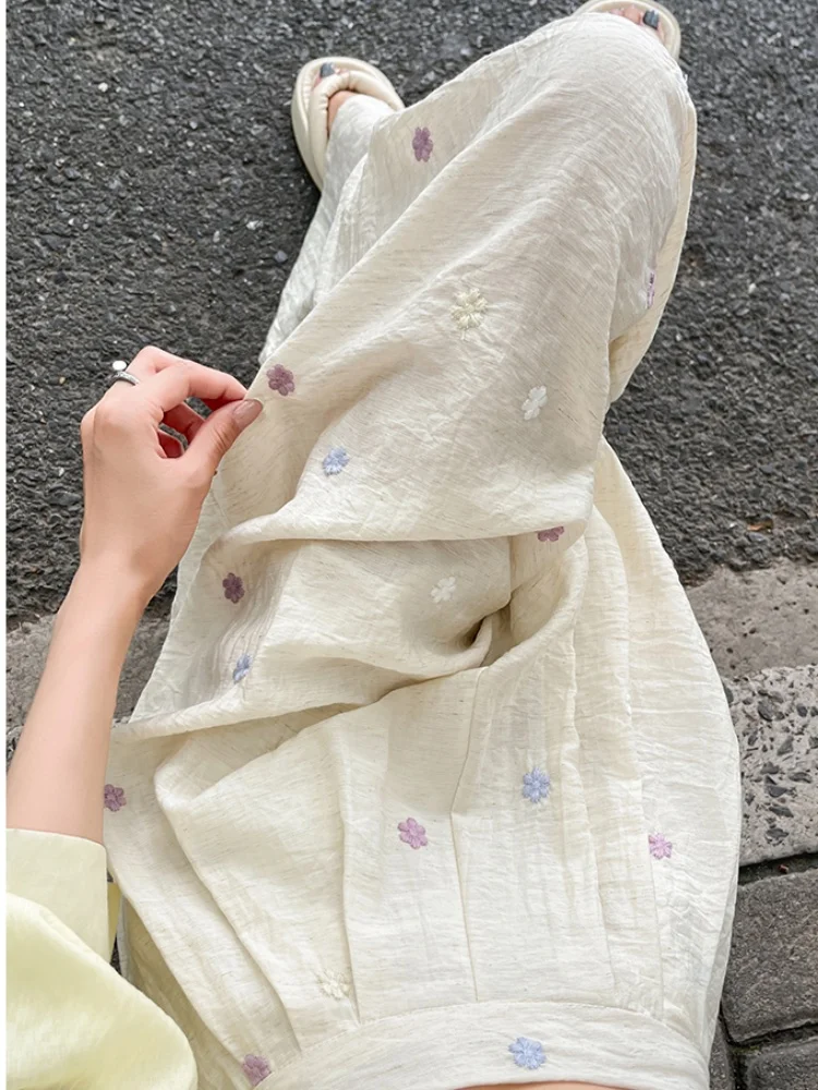 Estilo preguiçoso flor bordado casual linho calças de perna larga para as mulheres 2025 verão novo solto emagrecimento calças de perna reta