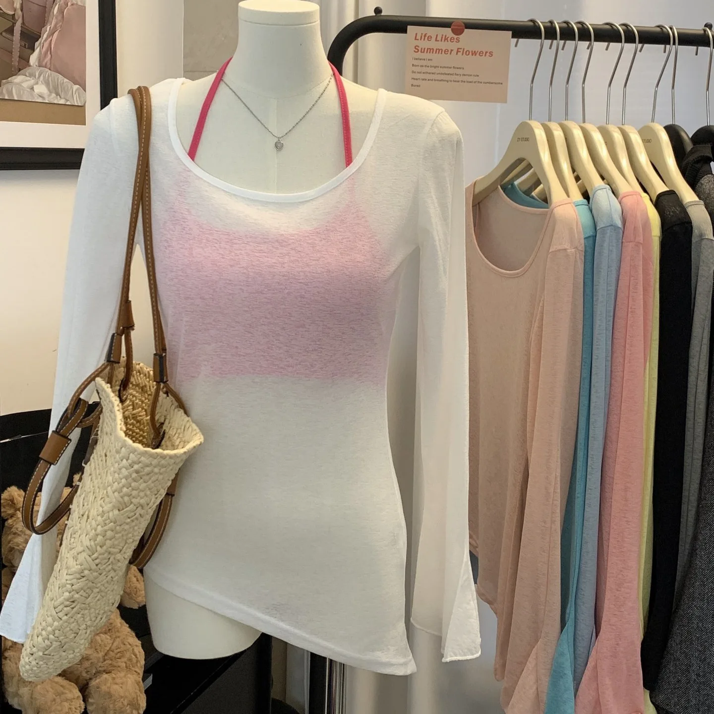 

Thin Sunscreen T-shirt for Women in the Summer of 2025 with Irregular Design niche slim fit cover pure desire top