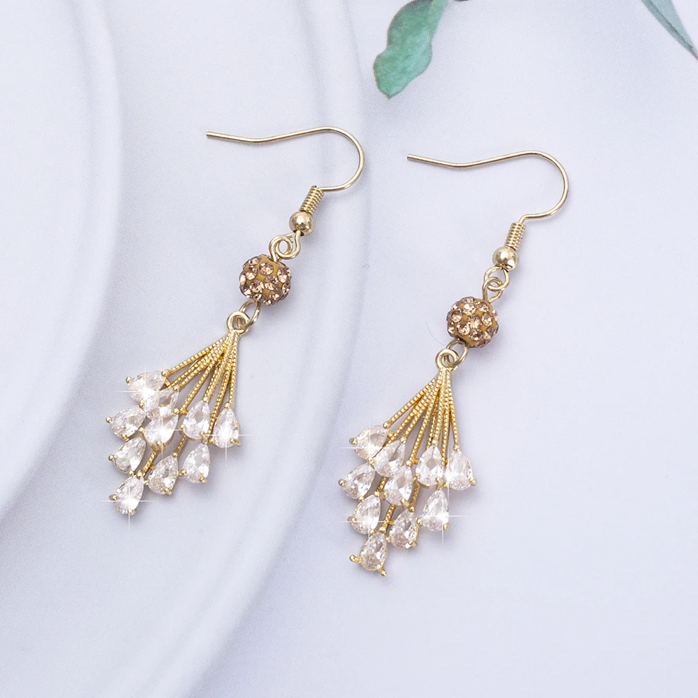 New Fashion Hot Selling Rhombus Dangle Drop Zircon Earrings For Women Luxury Crystal Trend 2024 Vintage Style Girls Jewelry