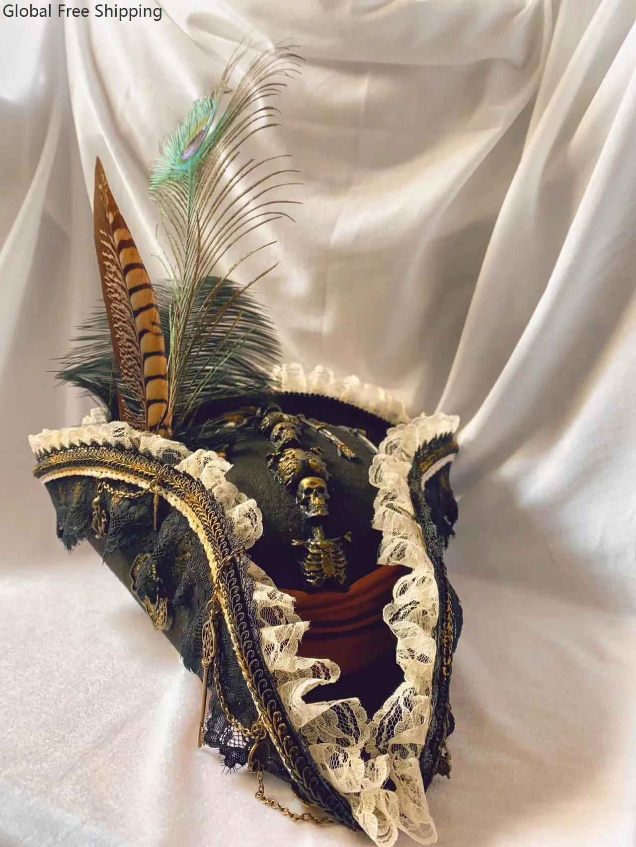 2025年新作 海賊帽子 レトロ ゴシック風 伯爵夫人 パール 三角帽子 ハロウィンパーティー コスプレ 海賊 羽根飾り帽子 コスチュームアクセサリー 小道具