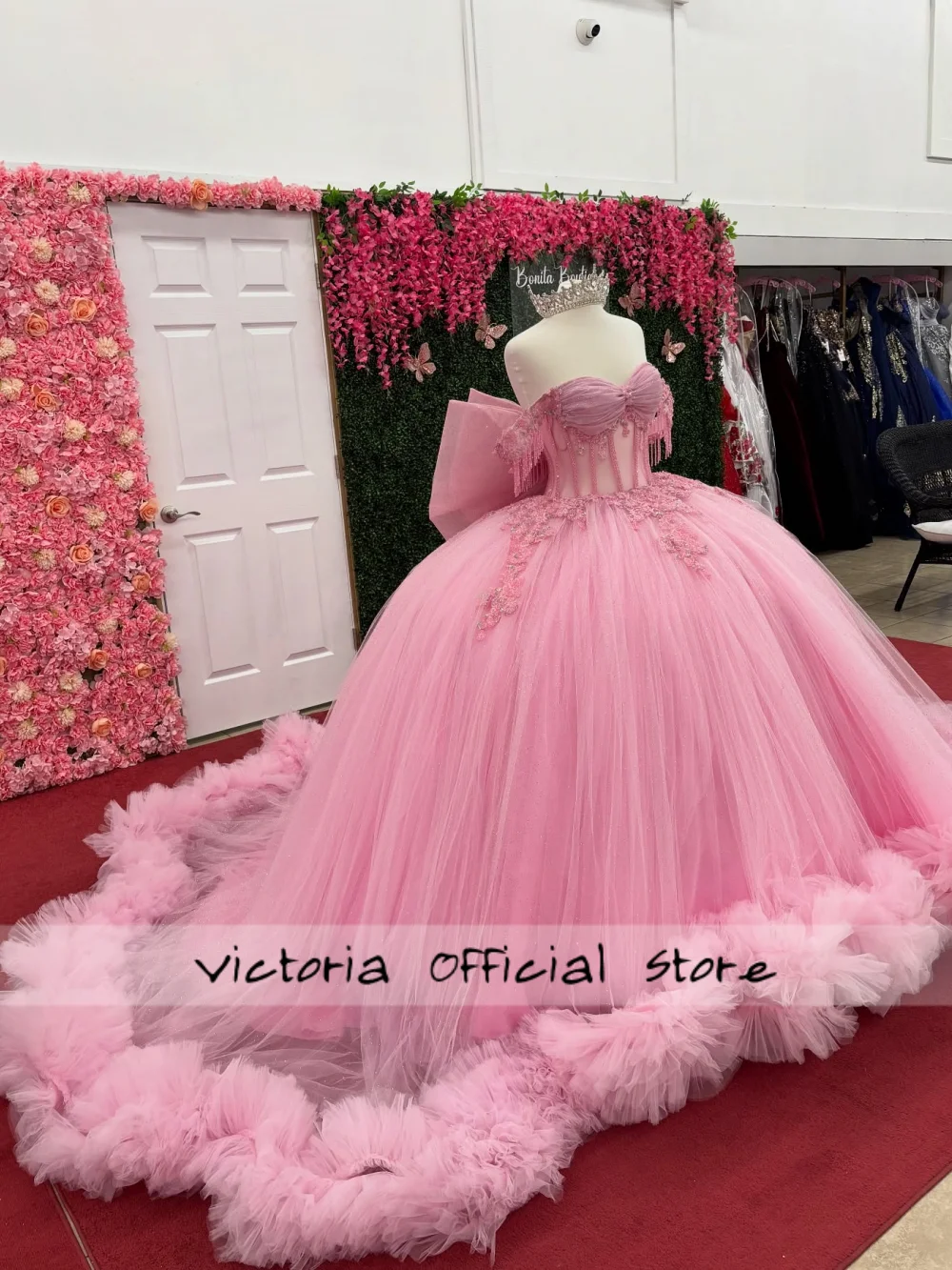 Burgundy Off The Shoulder Sweetheart Quinceanera Dress 2025 Appliques Lace- up Ball Gown 15 Year Old Dress Graduation Customized image 6
