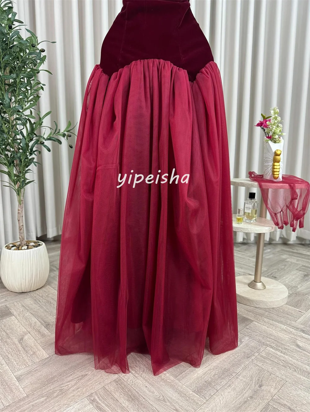 Maßgeschneiderte, passende, komplizierte Tüllfalte, A-Linie, trägerlose lange Kleider, maßgeschneiderte Anlasskleider, chinesischer Stil, Pastrol-Klassiker