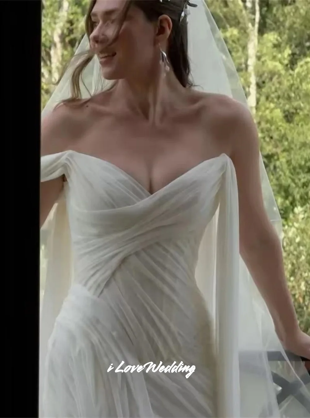 Ivory Chiffon A-Line Wedding Dress V-Neck Off  the Shoulder Bridal Gowns Scarf Split Floor-Length Elegant Prom Dress Customized