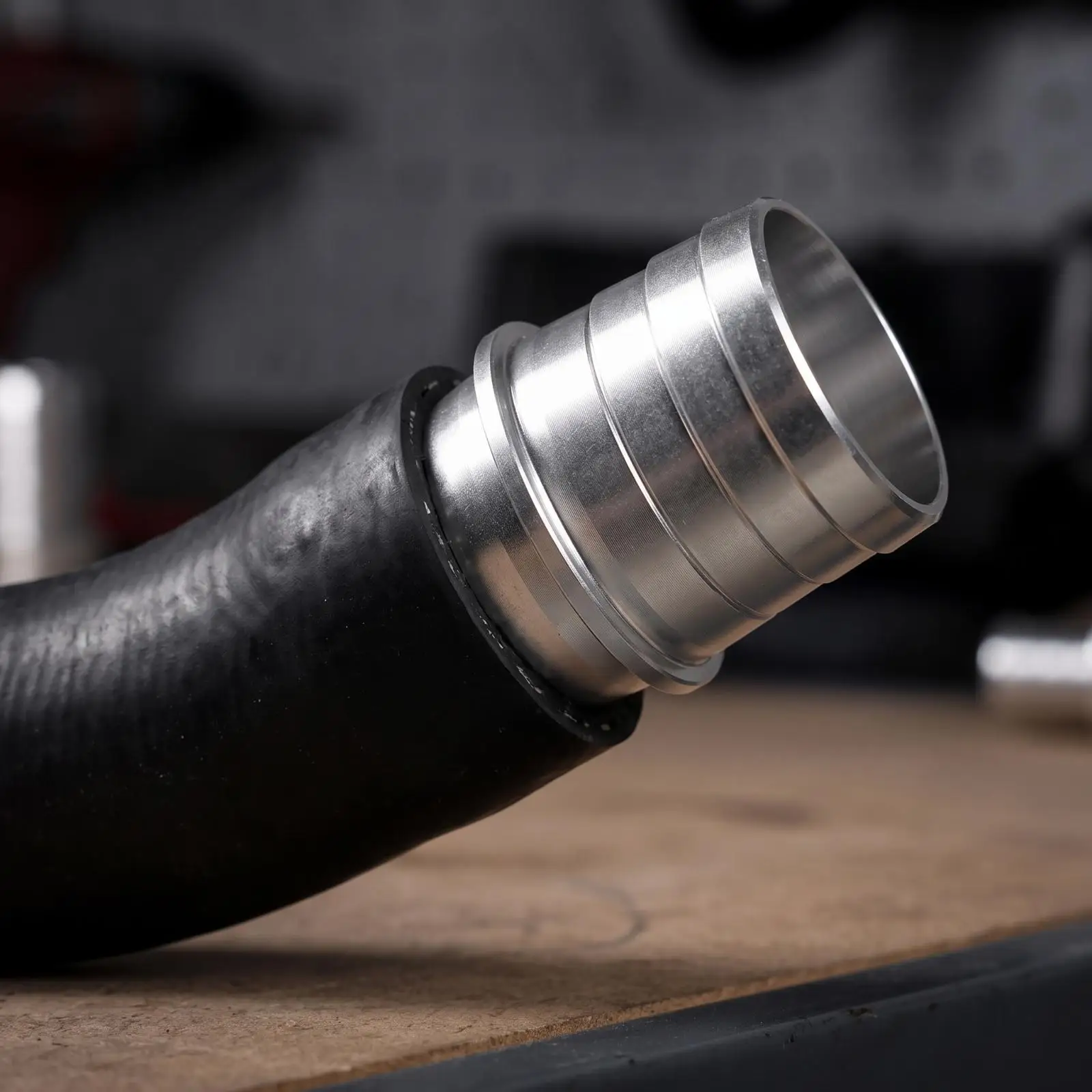 Universal Radiator Hose Joiner Fitting for Coolant Line Repair and Engine Pump Replacement