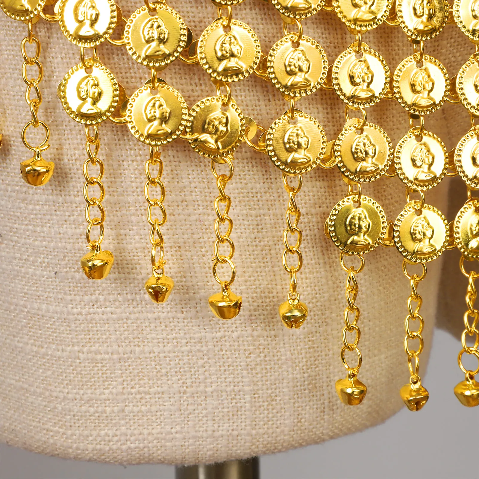 Cadena de cintura con colgante de campana para mujer, Color dorado nuevo, elegante, Sexy, Bikini, cinturón de fiesta, joyería para el cuerpo, danza del vientre, bufanda de cadera, 1 ud.