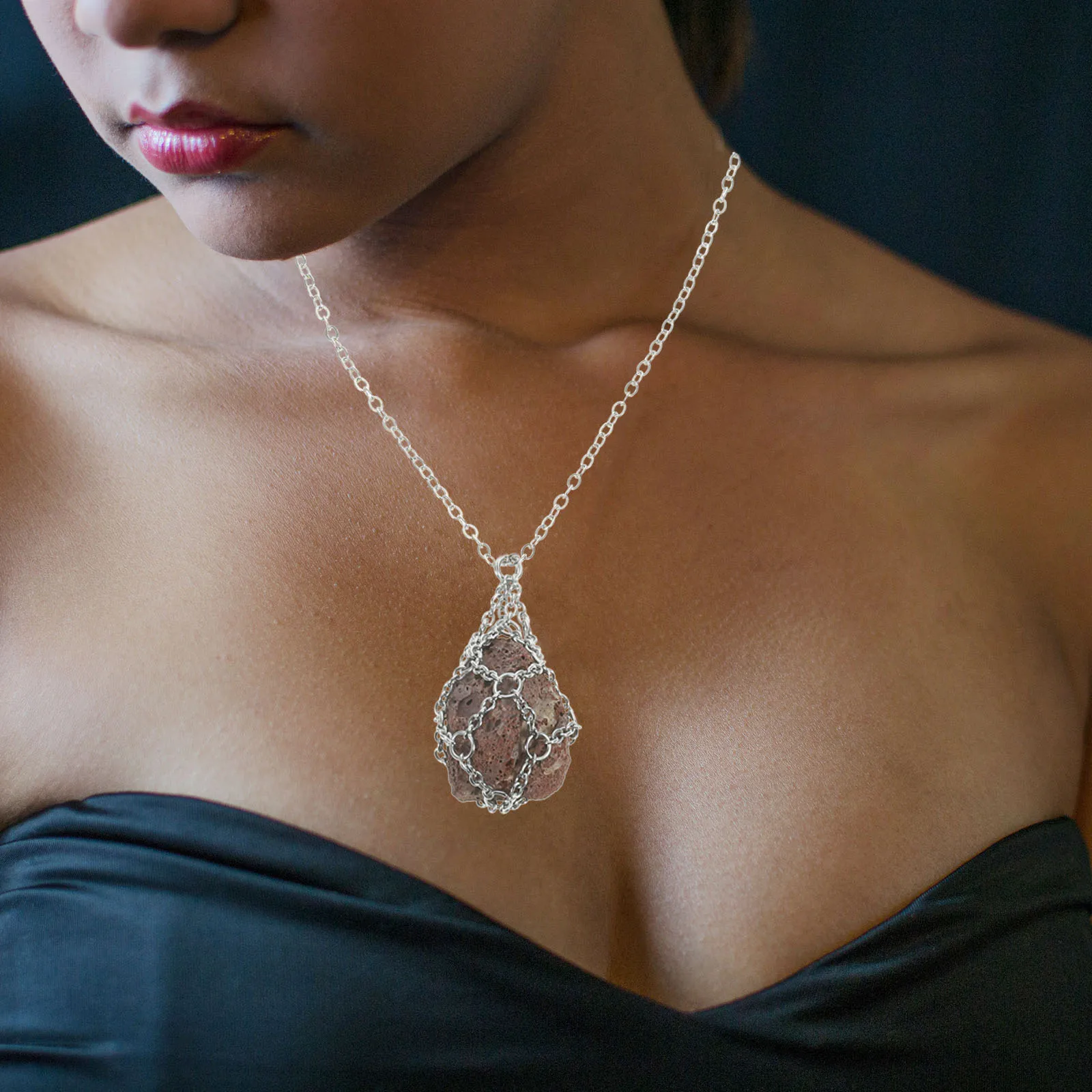 

Crystal Necklace Holder Metal Cage Empty Stone Pendant Cord DIY Jewelry Accessory Non Fading Break Resistant Lightweight