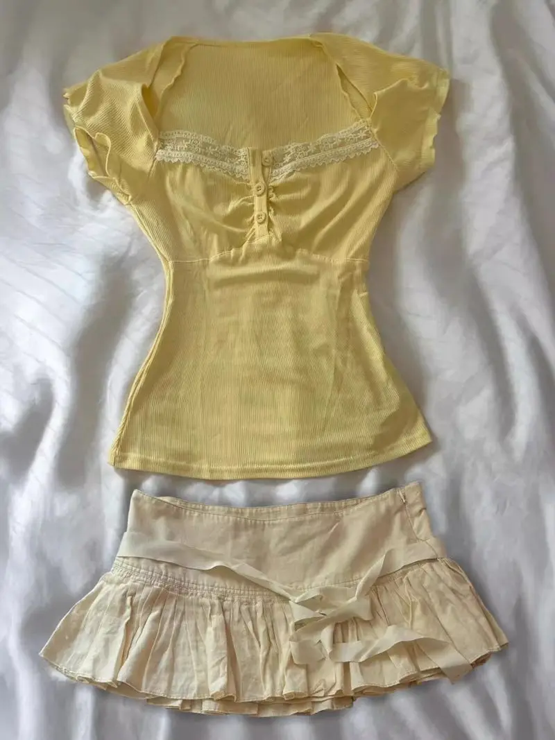 

Винтажная футболка Кружева Y2k Одежда Тонкий короткий рукав Гот Панк Сладкий Harajuku Корея Укороченный топ Сексуальные 90-х Гранж Пуговицы Фея Футболки Эмо