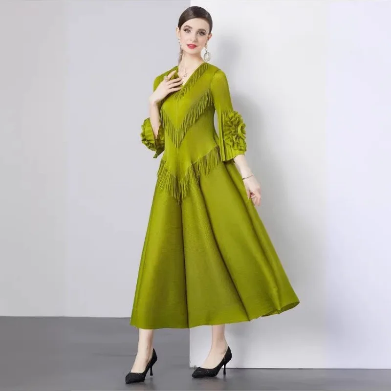 

TOP QUALITY ISSEYS MIYAKES solid color wrinkled fringe three-dimensional disc flower pressed pleated dress