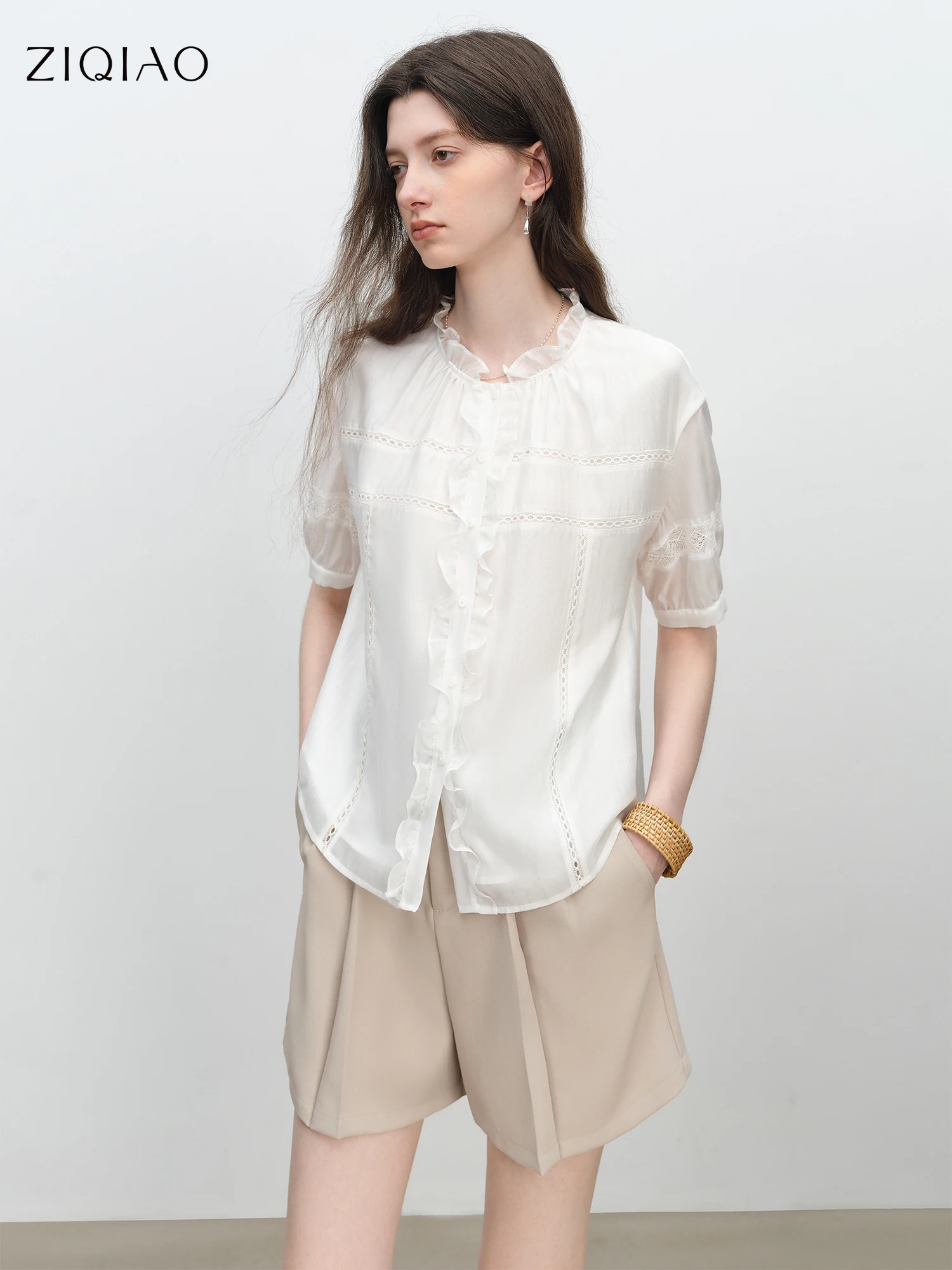 

​ZIQIAO Summer 2025 Women's Romantic Ruffle Trim Blouse - Ivory Elegant Short Sleeve with Floral Accents​