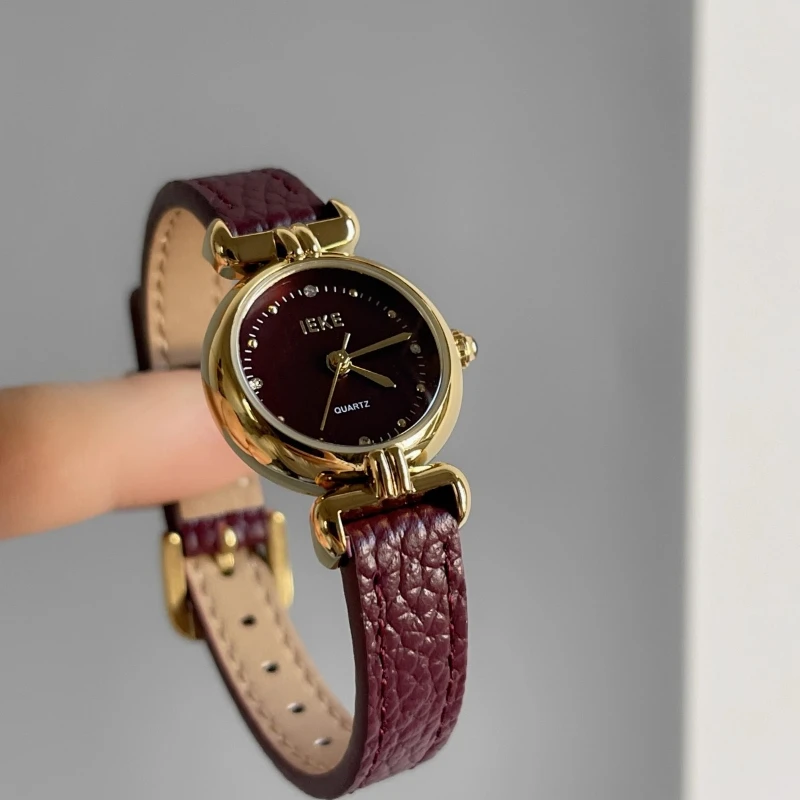 2025 waterproof quartz watch birthday gift retro white classic trend women's watch elegant and simple