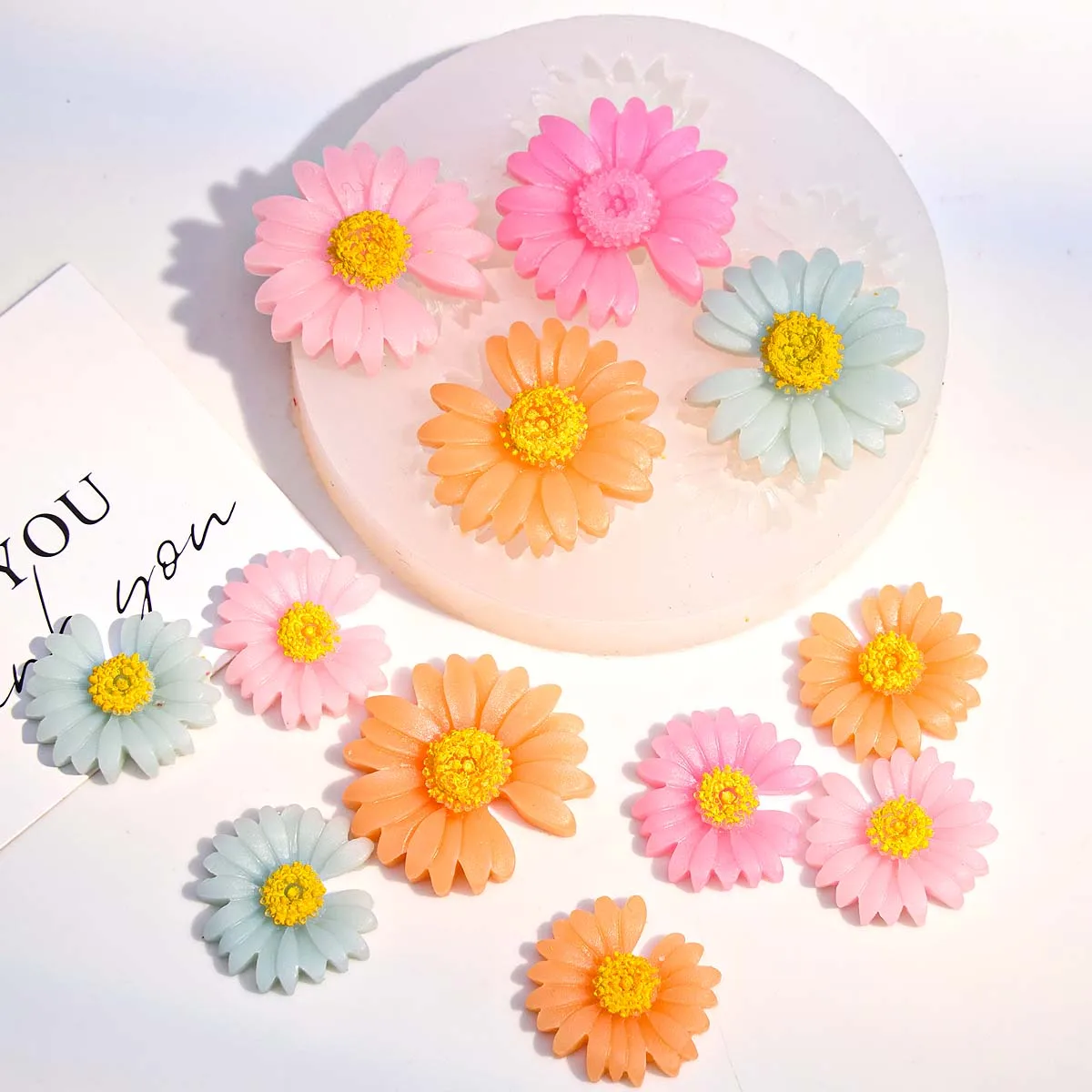 5-Loch Mini-Gänseblümchen-Kerzenform aus Silikon, DIY Blumenform für Ohrringe, Anhänger, Tonhandwerk, Heimdekoration, Kunstgeschenke