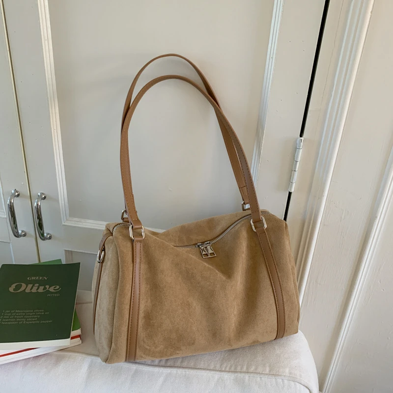 Damen-Handtaschen mit großer Kapazität, lässige Retro-Umhängetaschen aus Wildleder mit Reißverschluss, einfarbige Schultertaschen für den Alltag. – Detail 27