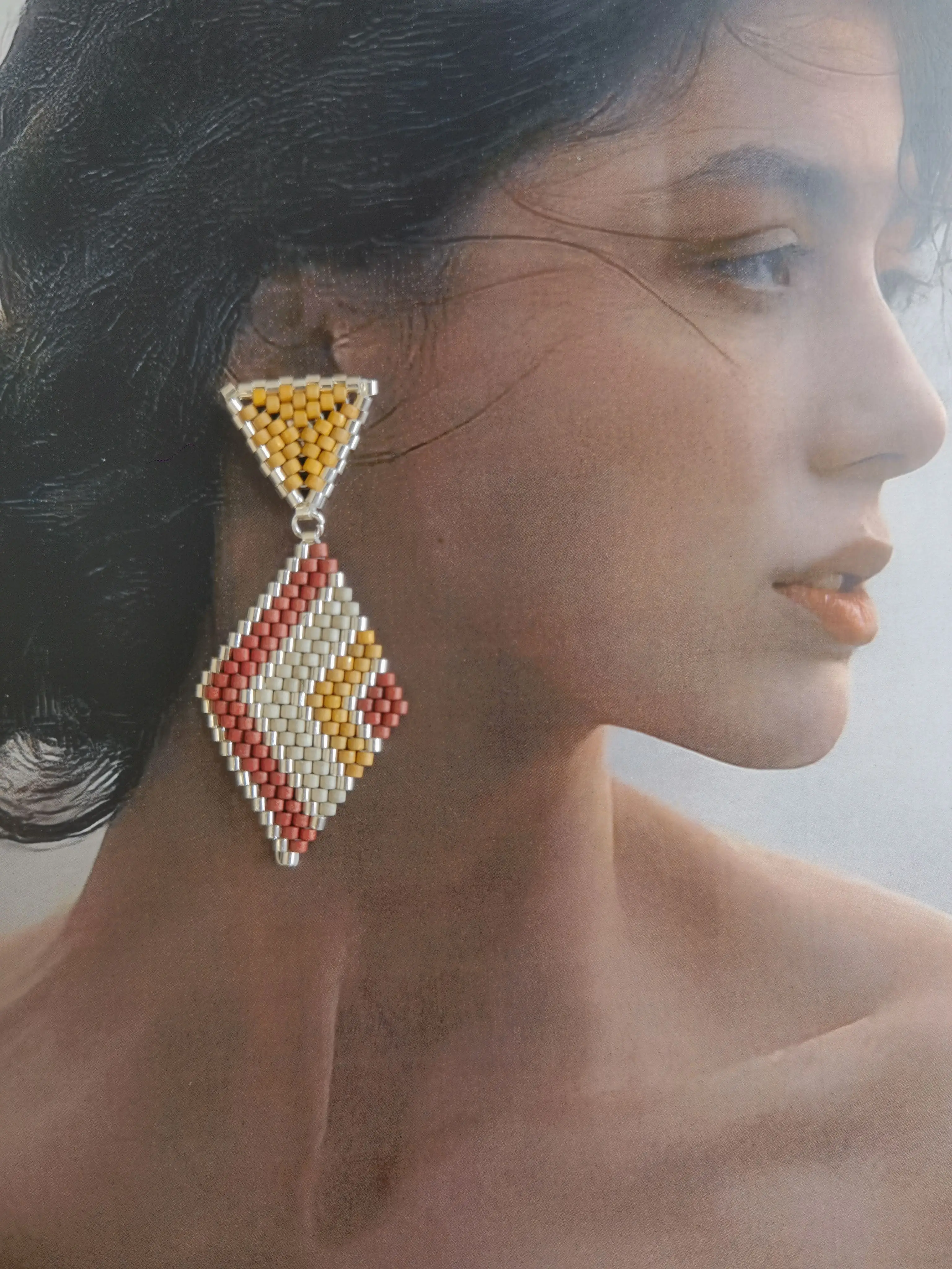 

Серьги из рисовых бусин Геометрия Стрела Богемия Оригинальный дизайн Хром Ручное вязание Сплав Женская мода Простые серьги из бисера