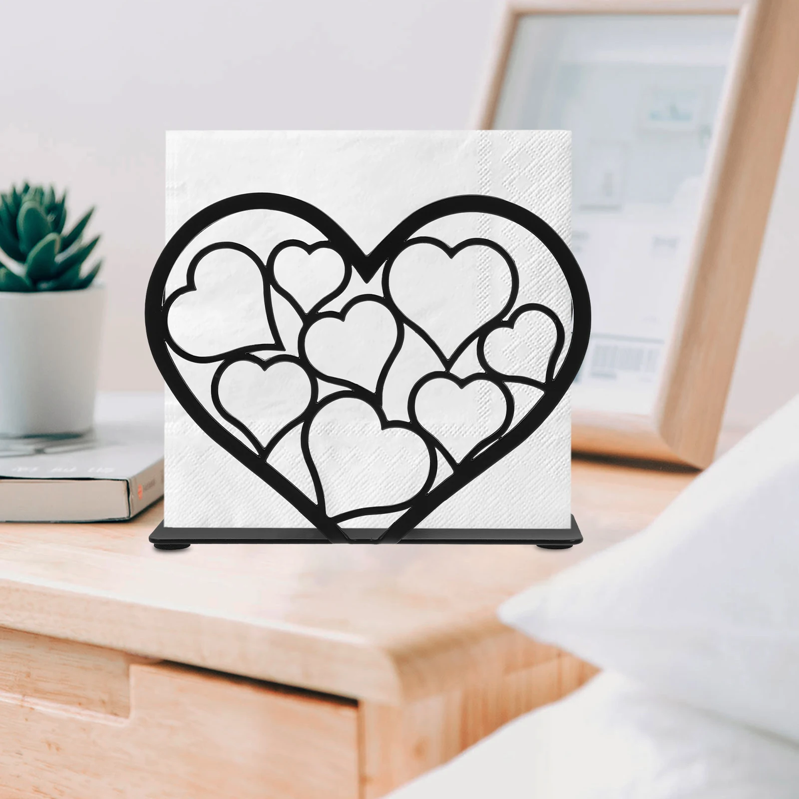 

Iron Heart Napkin Holder Black Romantic Home Decor Kitchen Paper Towel Rack Tissue Stand Adornment Valentine Party Banquet