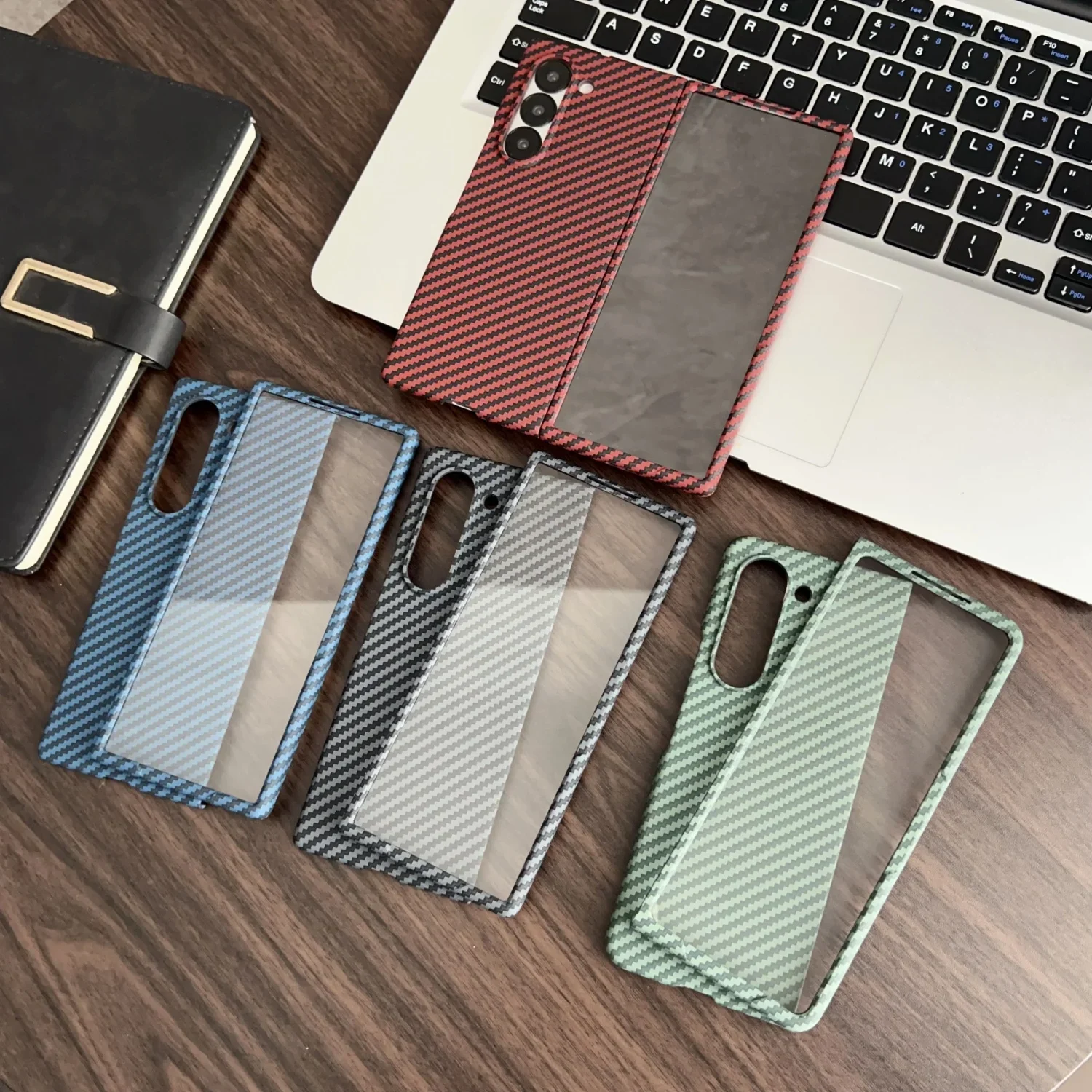 lat 5 – Idealny kubek do telefonu z włókna węglowego dla Samsunga Z Fold 7, 6, 5, 4 – styl, ochrona i nowoczesny wygląd