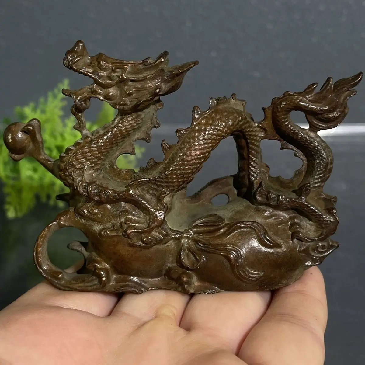 Antique antique antique bronze dragon ornaments, twelve zodiac animals, Qinglong, office, home, living room Miniatures