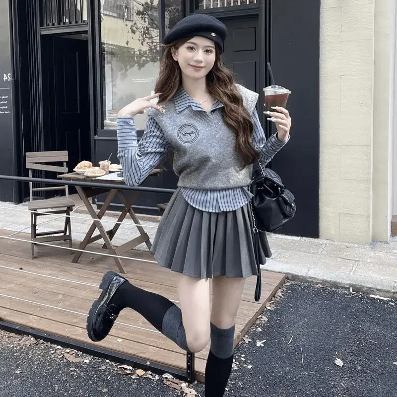 Giacca da abito uniforme scolastica Primavera Autunno Gonna a pieghe lavorata a maglia Stile college Autunno Set da tre pezzi Set uniforme da donna